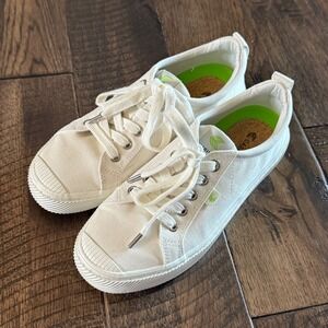 Cariuma OCA Low Off-White Canvas Sneakers Mens 7.5 Womens 9 100103W01W090